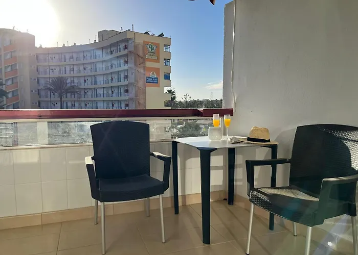 Vanilla Milkshake Apartment