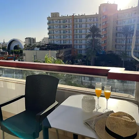 Vanilla Milkshake Apartment